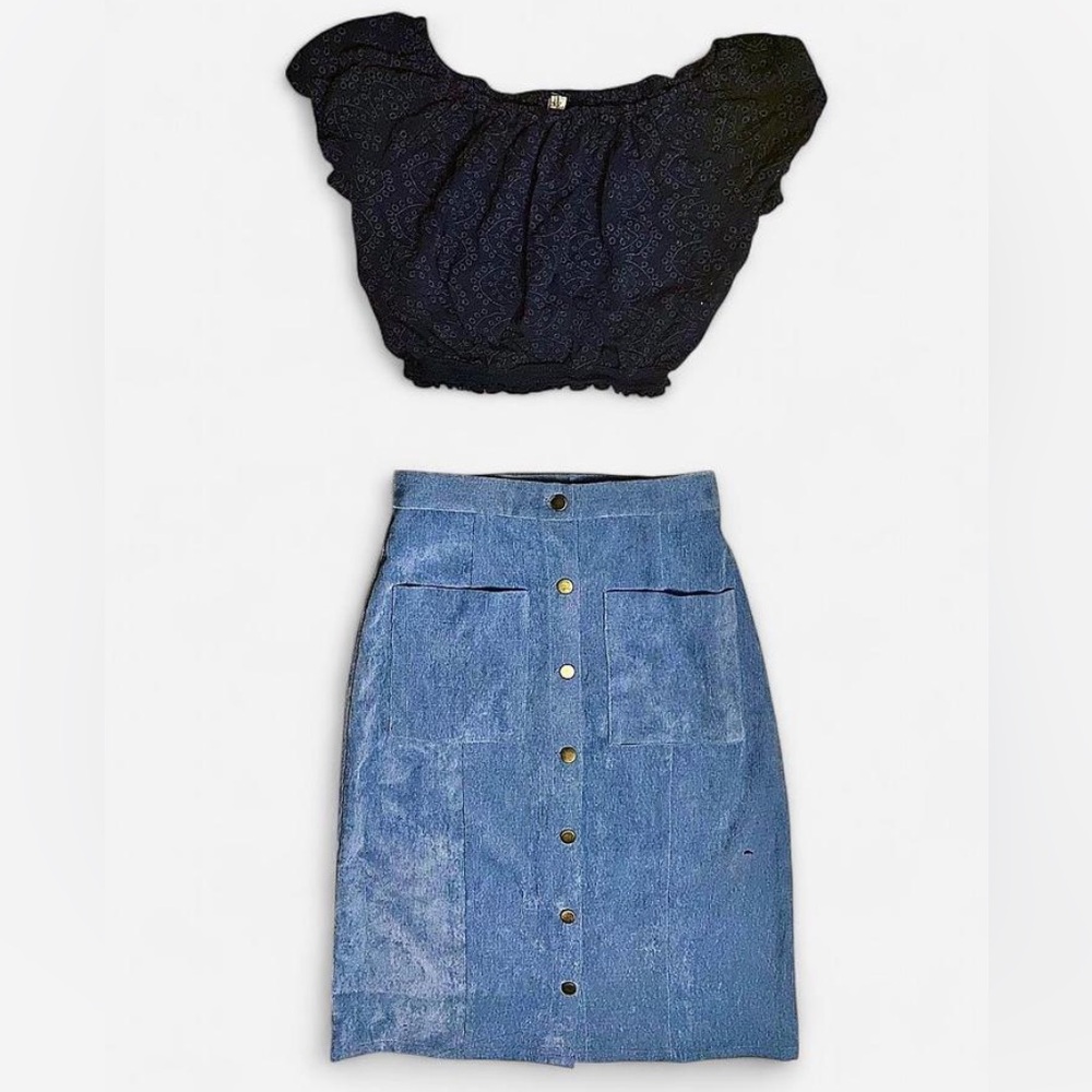 Hollister Crop top & skirt SET 🦋